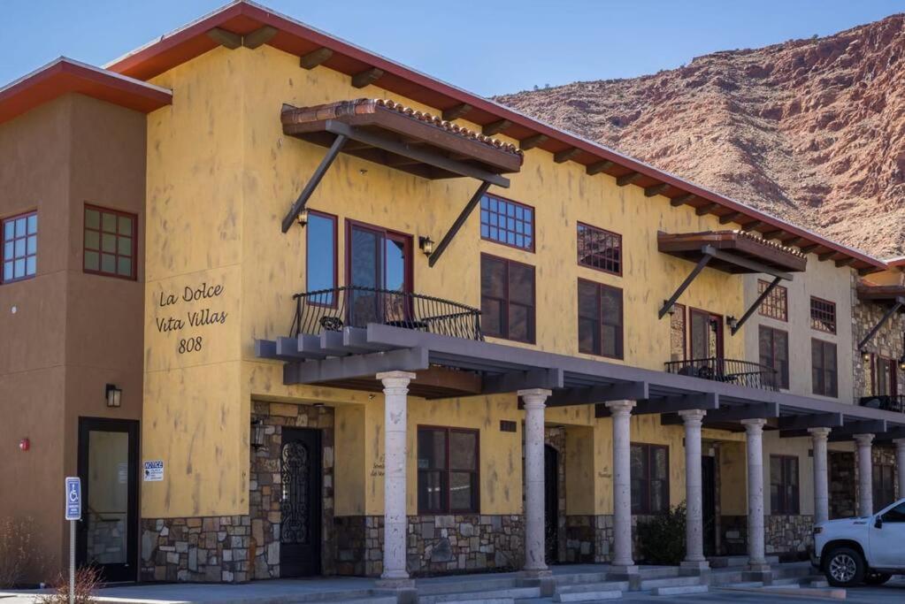 Luxury Downtown Rental - La Dolce Vita Villa #3 موآب المظهر الخارجي الصورة